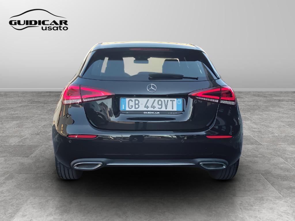 Mercedes-Benz Classe A - W177 2018 - A 180 d Sport auto