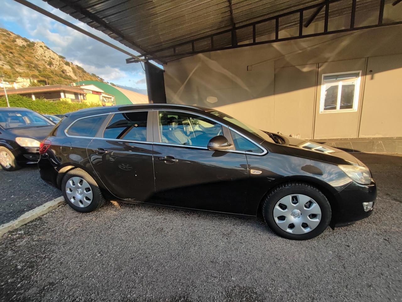 Opel Astra 1.7 CDTI 110CV Sports Tourer Cosmo