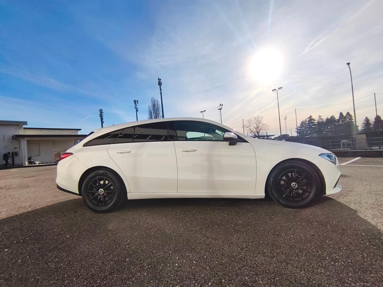 MERCEDES CLA S.Brake (X118) CLA 200 d Automati...