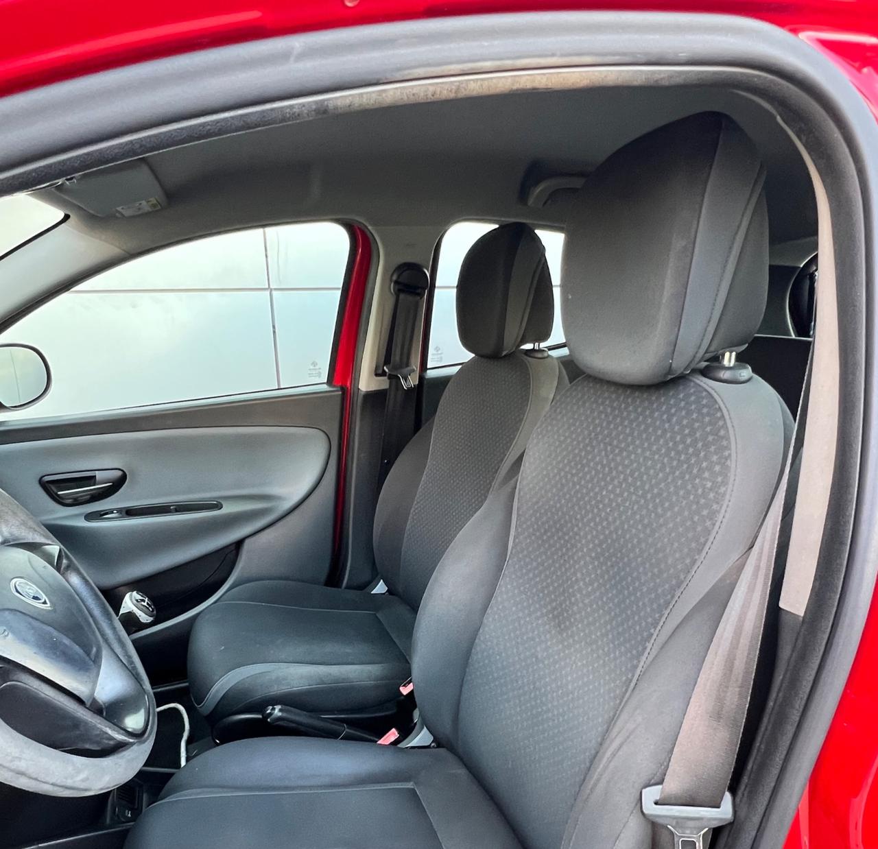 Lancia Ypsilon 1.3 mjt Platinum