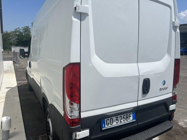 IVECO Daily 33S12V 2.3 HPT PC-TN Furgone