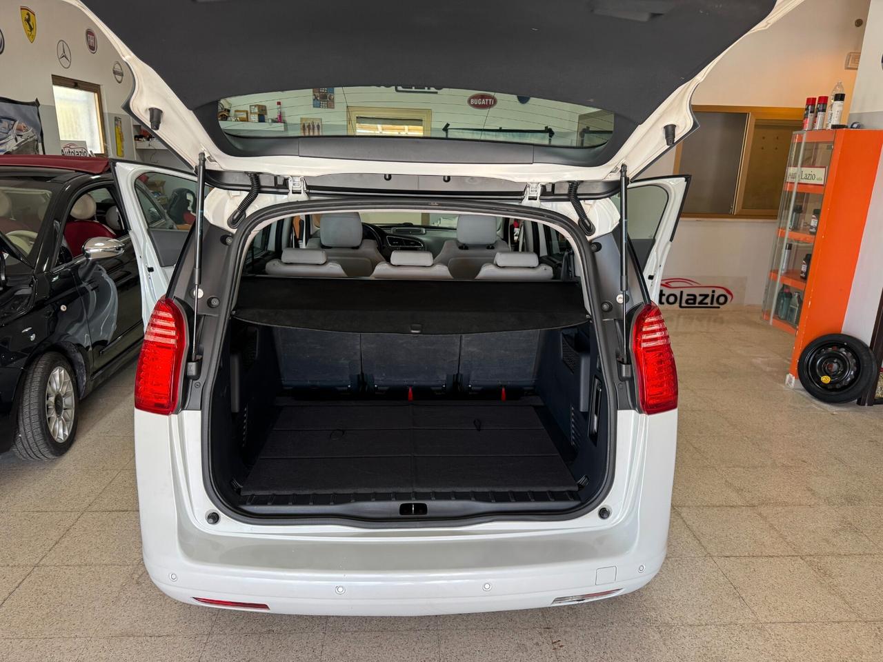 Peugeot 5008 1.6 HDi 110CV Premium NAVIGATORE