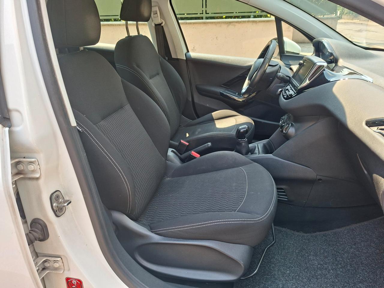 Peugeot 208 1.2 GPL / 5PORTE