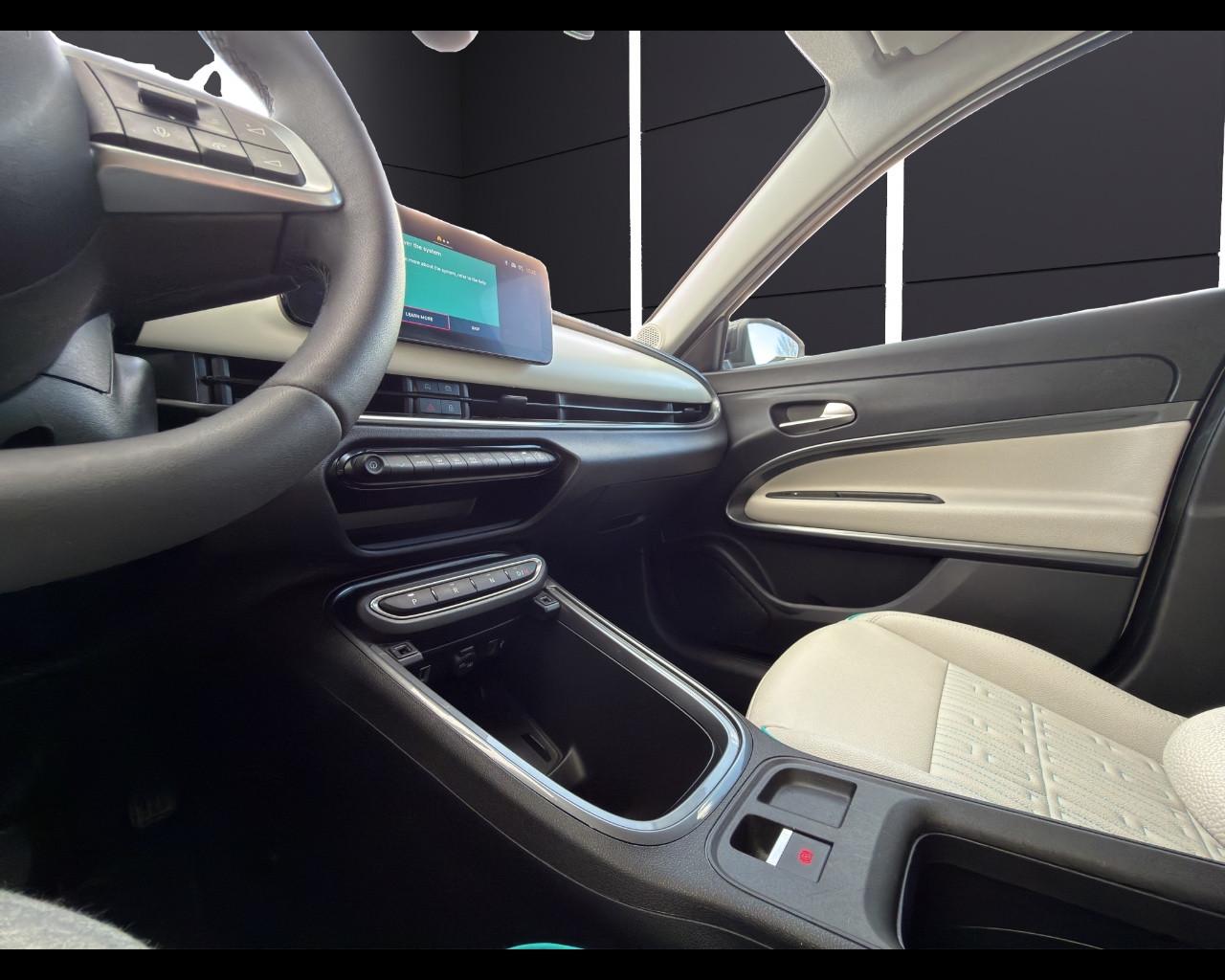 FIAT 600 Hybrid 110 CV DCT MHEV La Prima