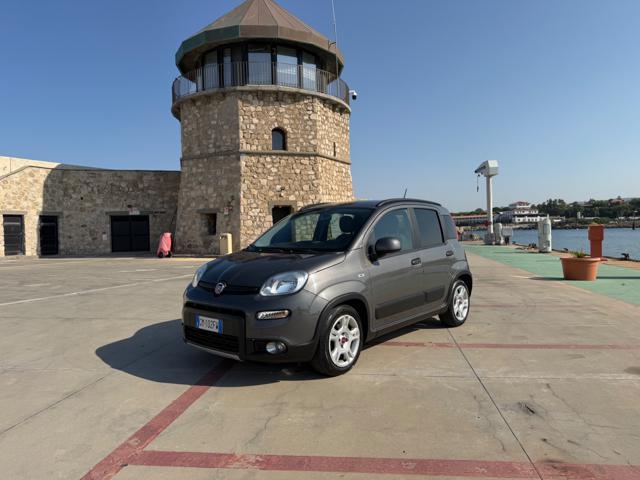 FIAT Panda 1.0 HYBRID CITY LIFE+CLIMATRONIC+SCHERMO+5POSTI