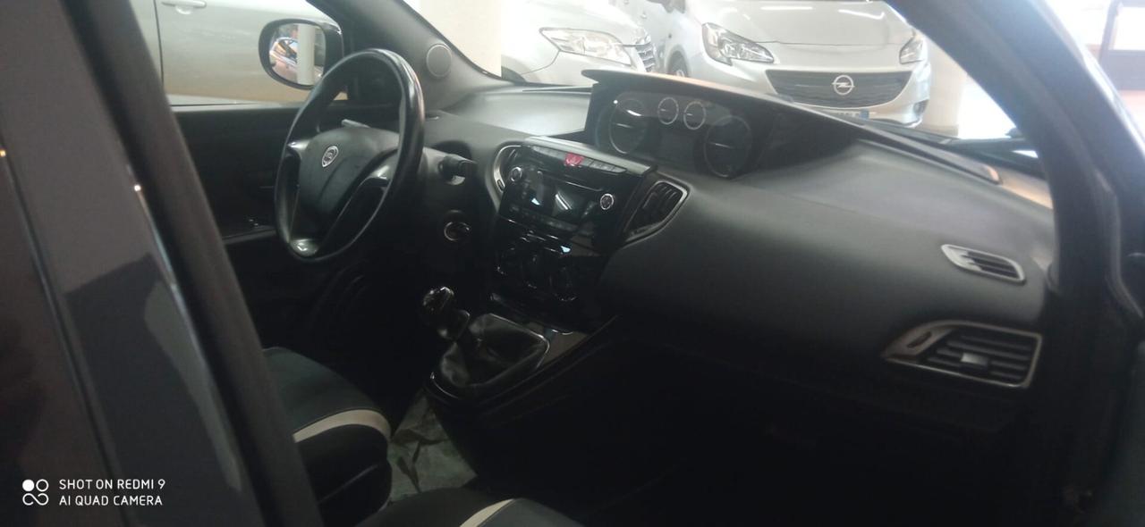 LANCIA YPSILON1.2 BENZINA/GPL 5 PORTE