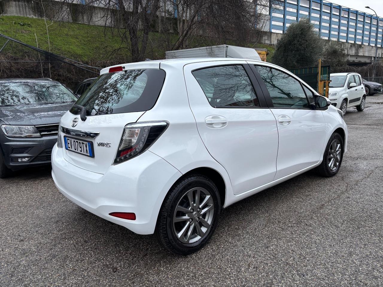 Toyota Yaris 1.0 5 porte Lounge OK NEOPATENTATI