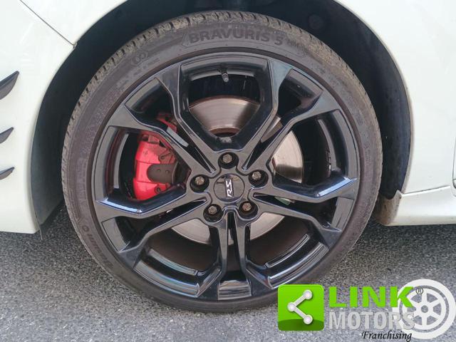 RENAULT Clio 1.6 T 200CV EDC 5 porte Monaco GP