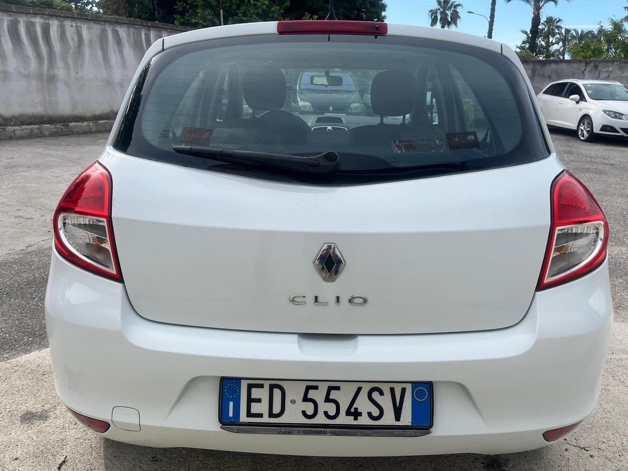 Renault clio 5P-1.2 gpl - km 130000-11/2010