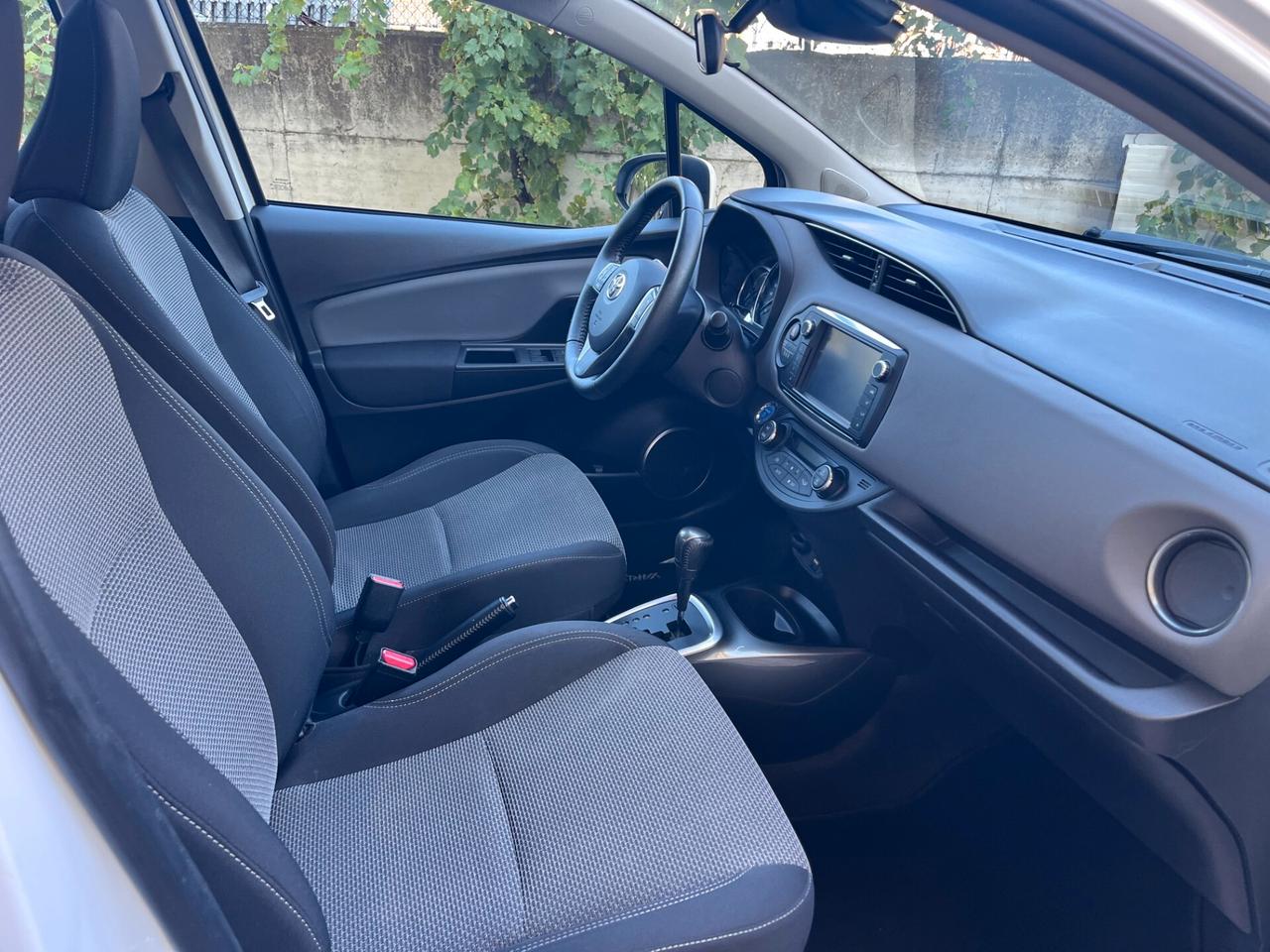 Toyota Yaris 1.5 Hybrid 5 porte AUTOMATICA