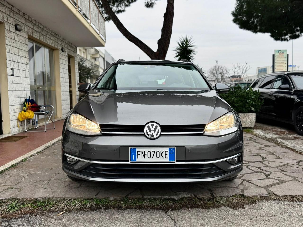 Volkswagen Golf Variant 1.6 TDI 115 CV DSG Business BlueMotion Tech.