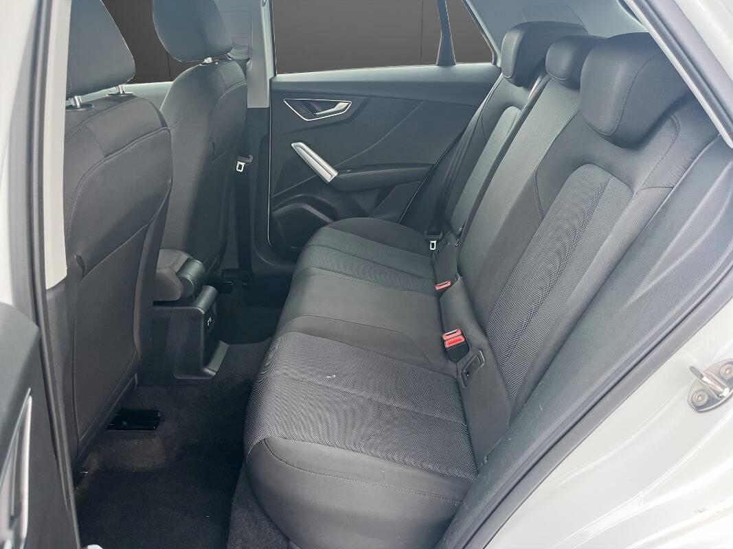 Audi Q2 30 1.6 tdi Business s-tronic my19