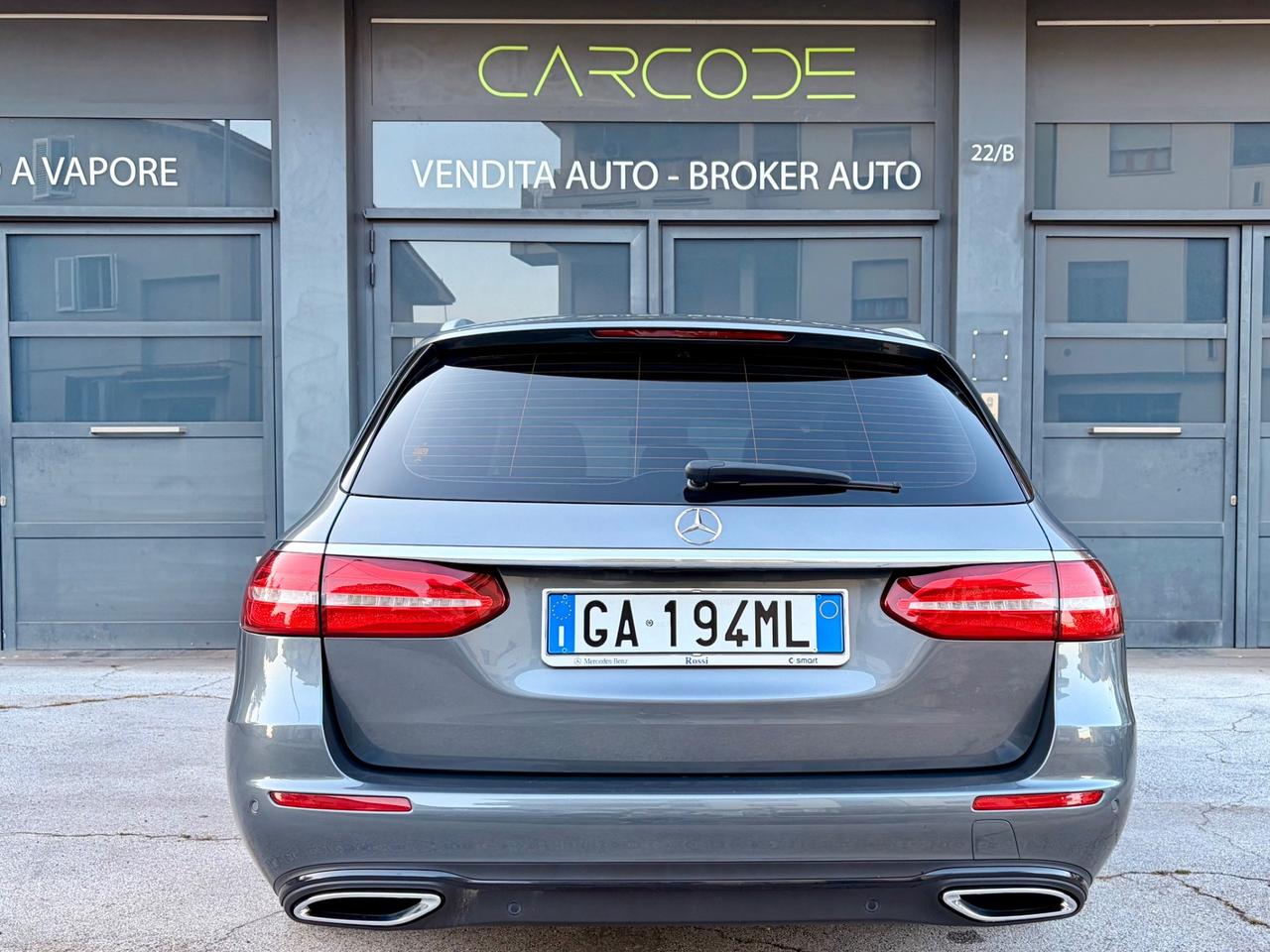 Mercedes-benz E 220 4 MATIC BOOK MERCEDES SEDILI CLIMATIZZATI