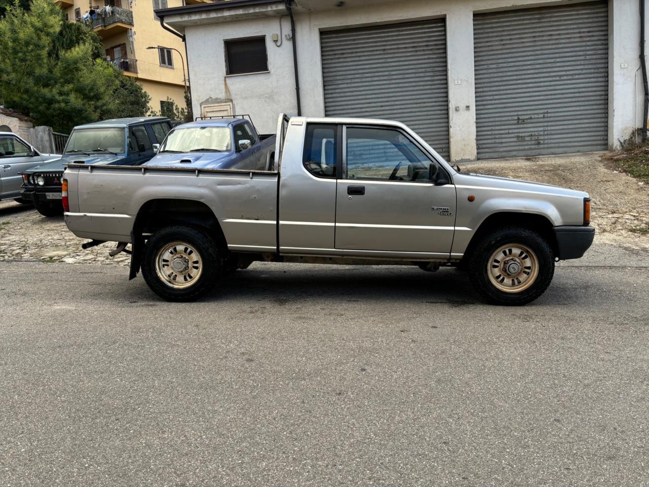 Mitsubishi L200 2.5 TD 4WD Club Cab Pick-up