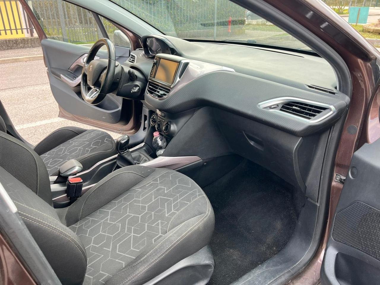 Peugeot 2008 1.4 HDi - 2015