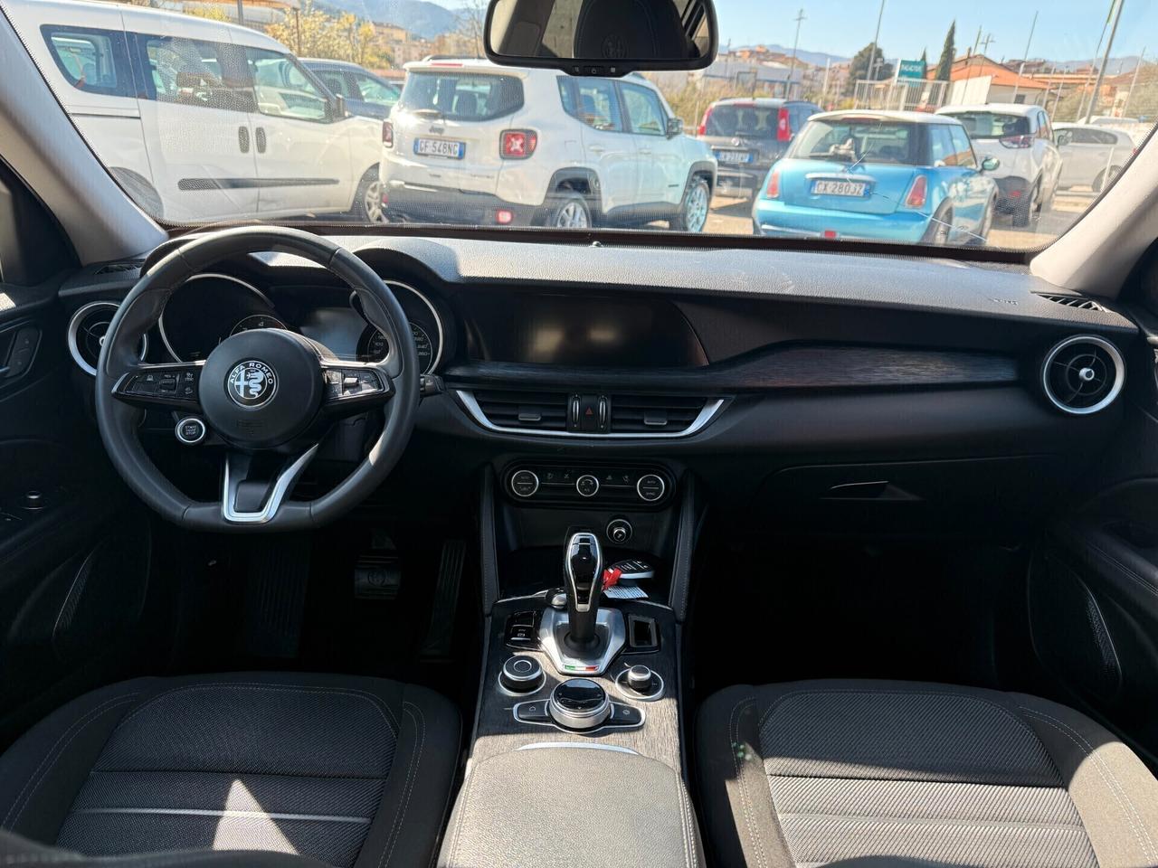 Alfa Romeo Stelvio 2.2 Turbodiesel 160 CV AT8 RWD Business
