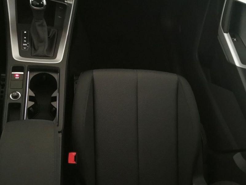 Audi Q3 35 2.0 tdi Business s-tronic