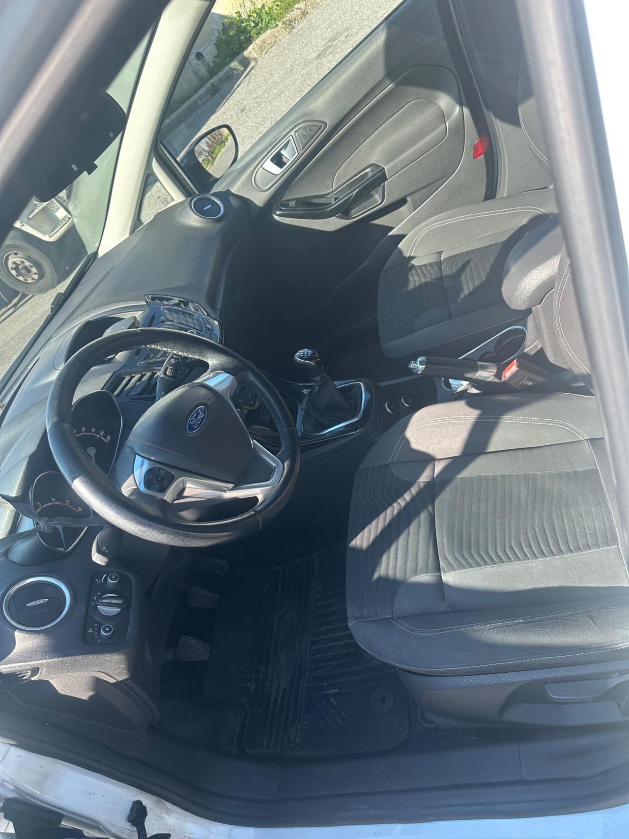 Ford Fiesta 1.4 5 porte Bz.- GPL Titanium