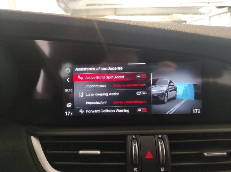 ALFA ROMEO Giulia (2016) - Giulia 2.0 Turbo 280 CV AT8 AWD Q4 Ti