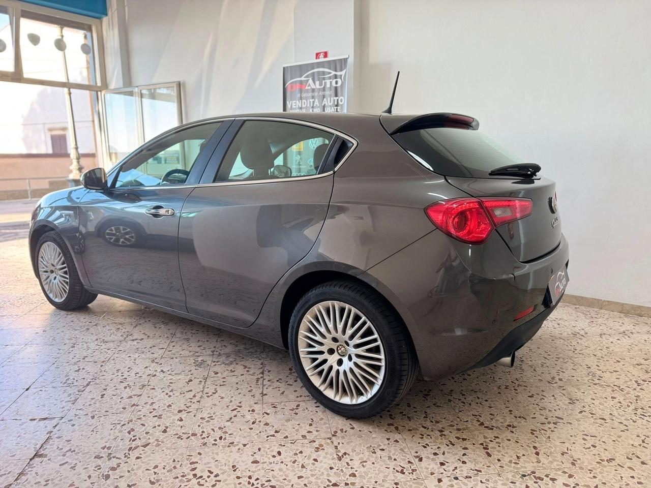 Alfa Romeo Giulietta 1.6 JTDm-2 105 CV Exclusive