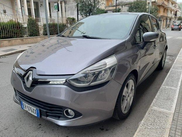 RENAULT Clio 1.2 75CV BENZINA NAVI UNIPRO