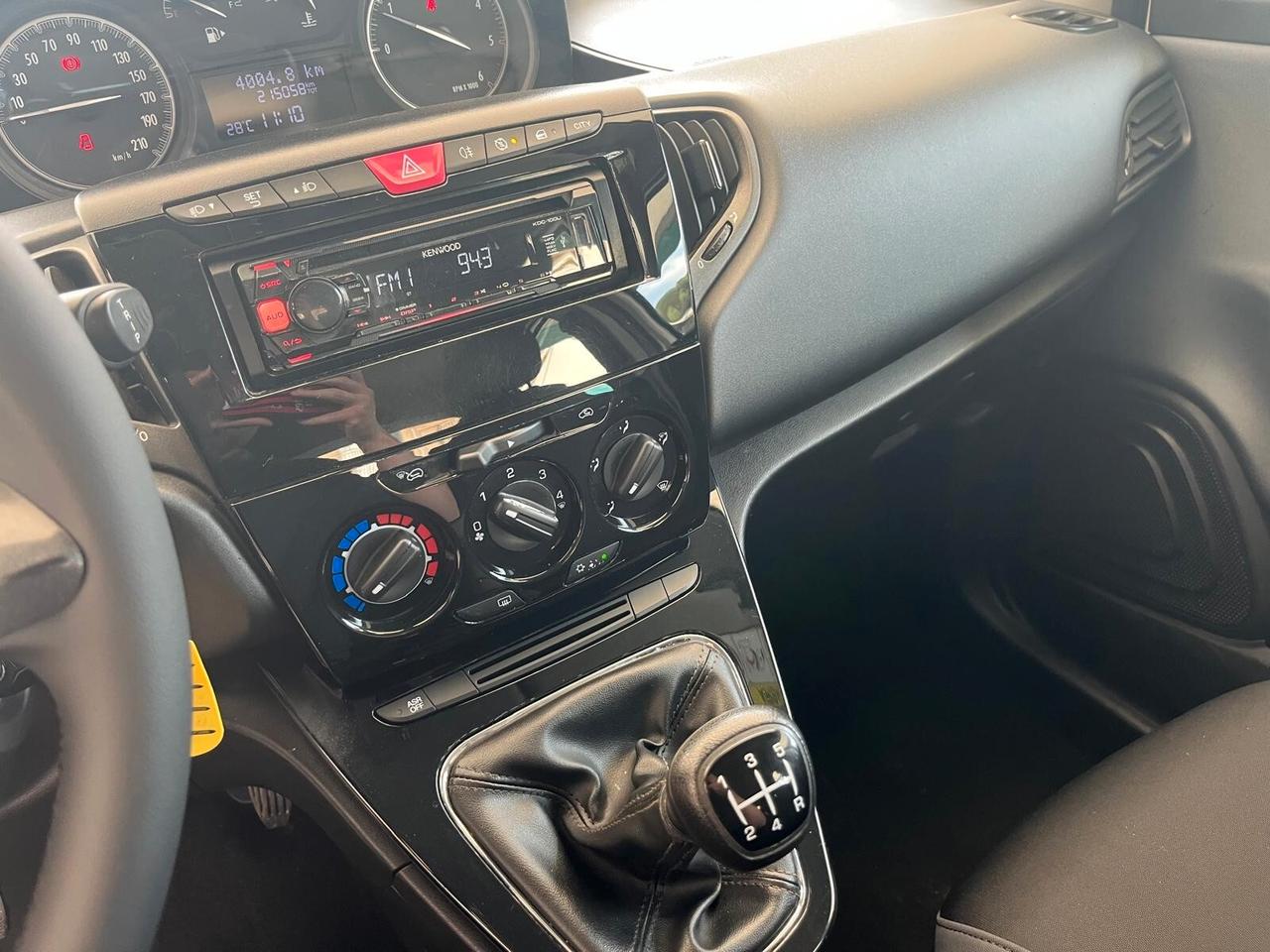 Lancia Ypsilon 1.3 MJT 95cv Gold NEOPATENTATI