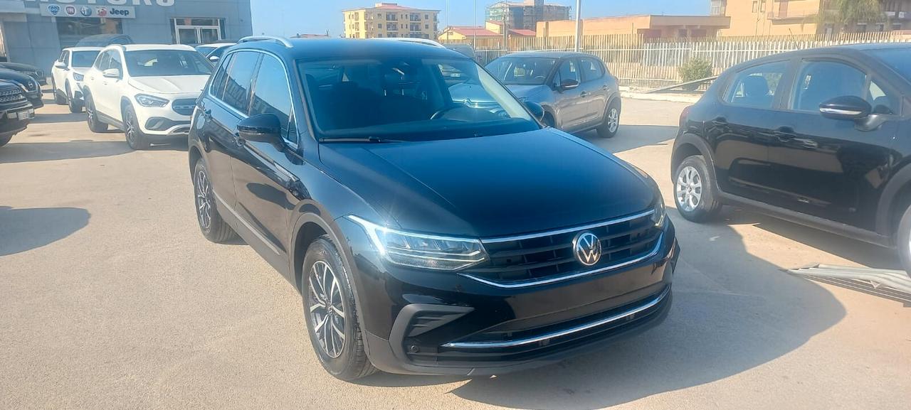 Volkswagen Tiguan 2.0 TDI 150 CV SCR DSG Life