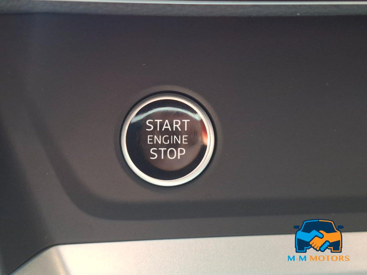 Audi Q3 40 2.0 tfsi Identity Black quattro s-line