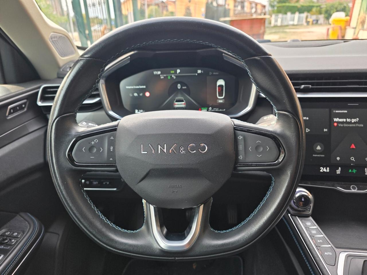 Lynk&co 01 PHEV