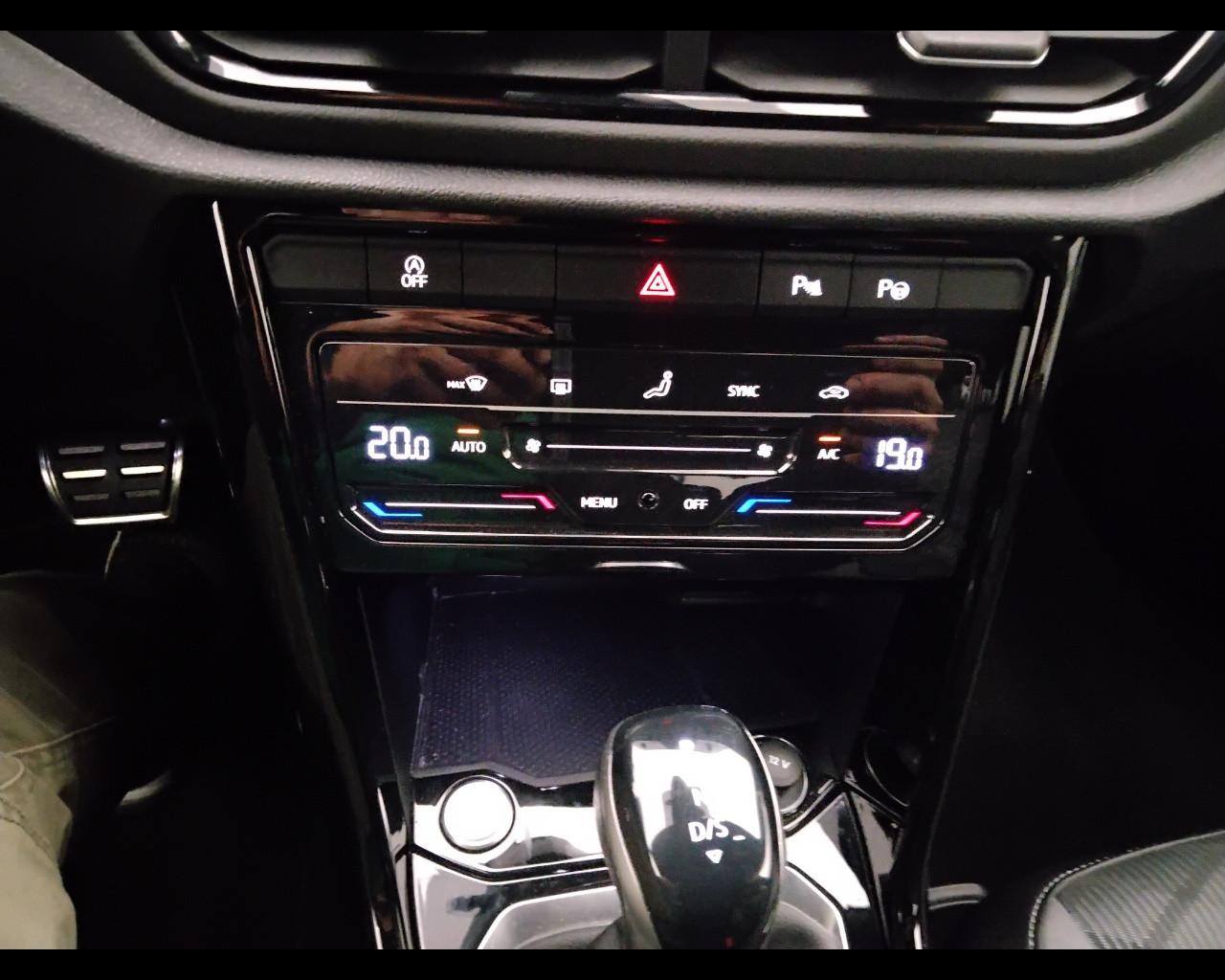 VOLKSWAGEN T-Roc 2022 - T-Roc 1.5 tsi R-Line dsg