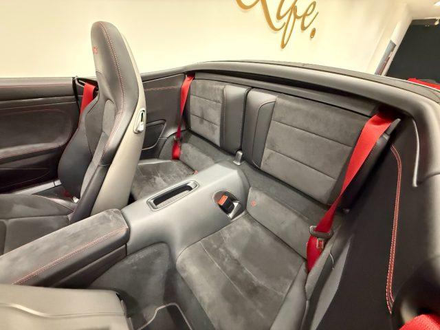PORSCHE 911 3.0 Carrera 4 GTS Cabriolet