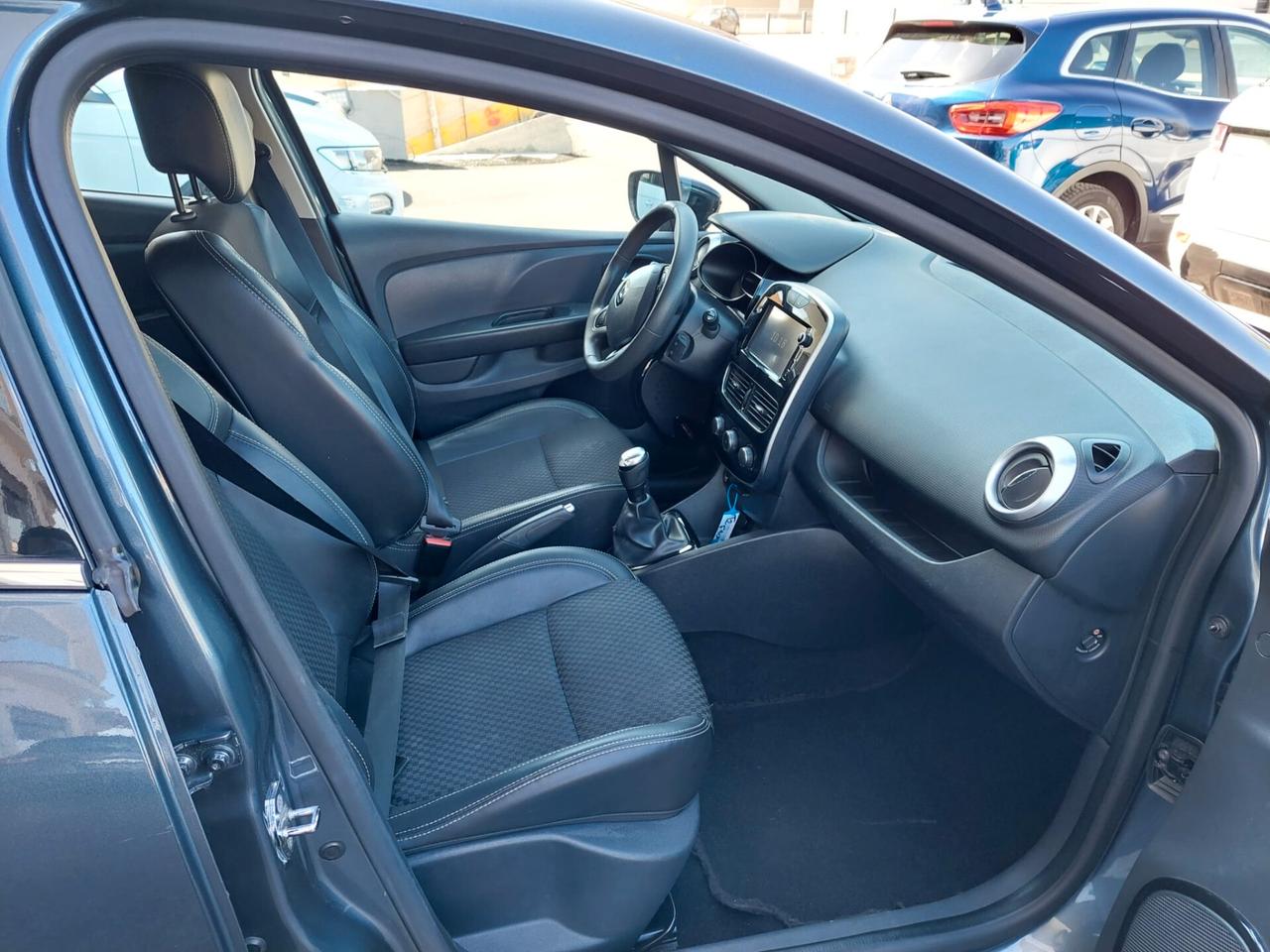 Renault Clio dCi 8V 90CV EDC Start&Stop 5 porte Energy Intens