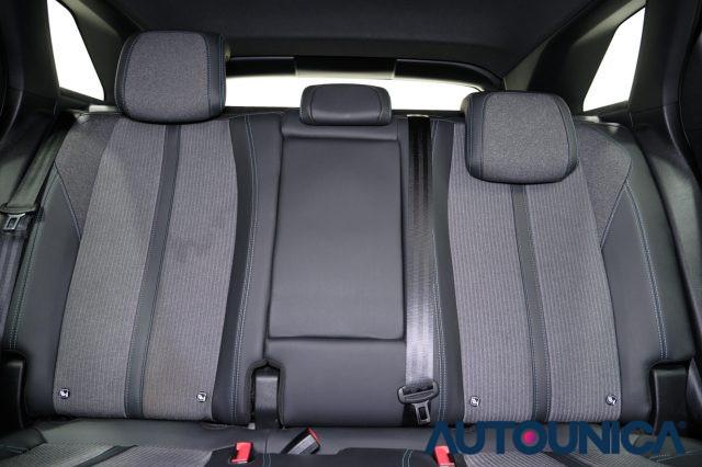 PEUGEOT 3008 Hybrid4 300 E-EAT8 ALLURE PACK FULL LED