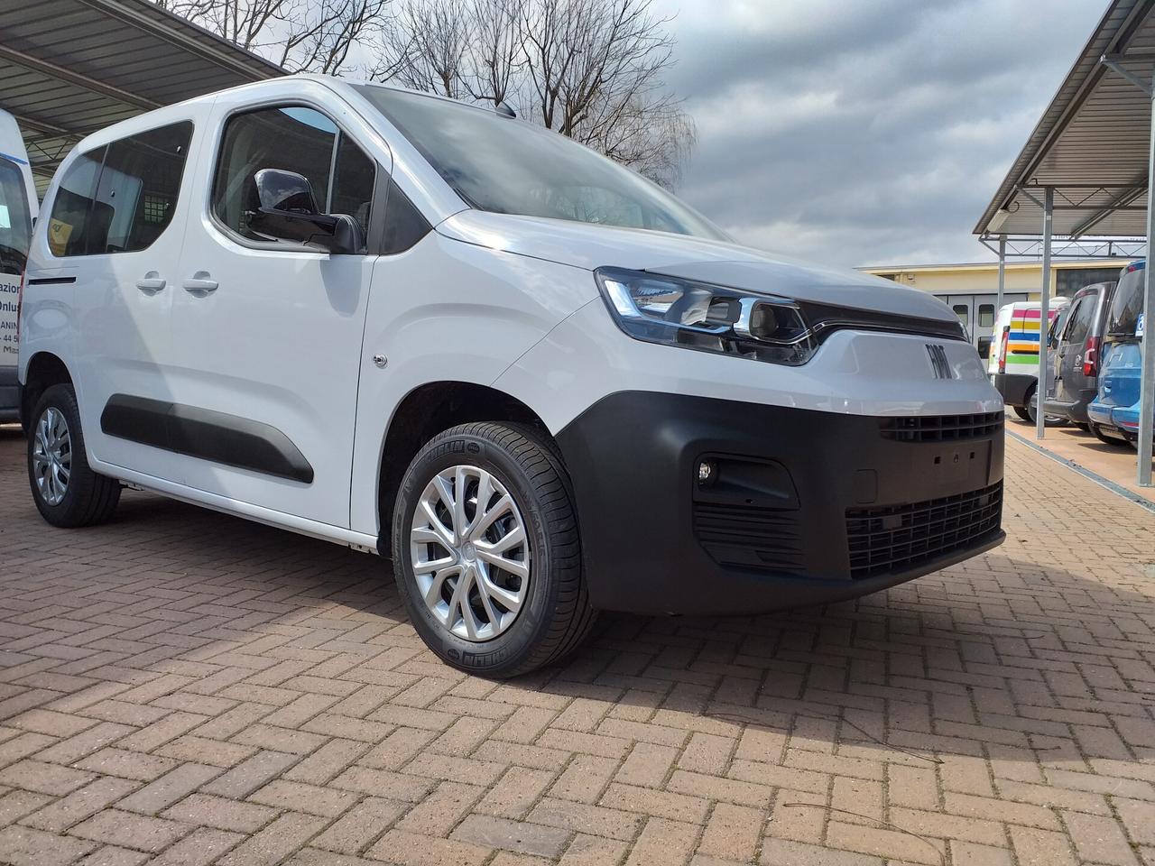 Fiat Doblo TRASPORTO DISABILI RIBASSATO PRONTA CONSEGNA