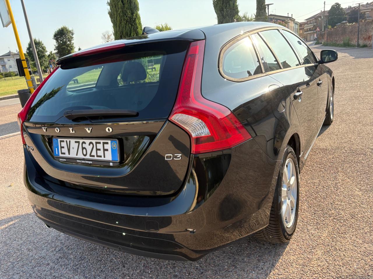 Volvo V60 D3 Summum 2.0 D anno 2014 perfetta