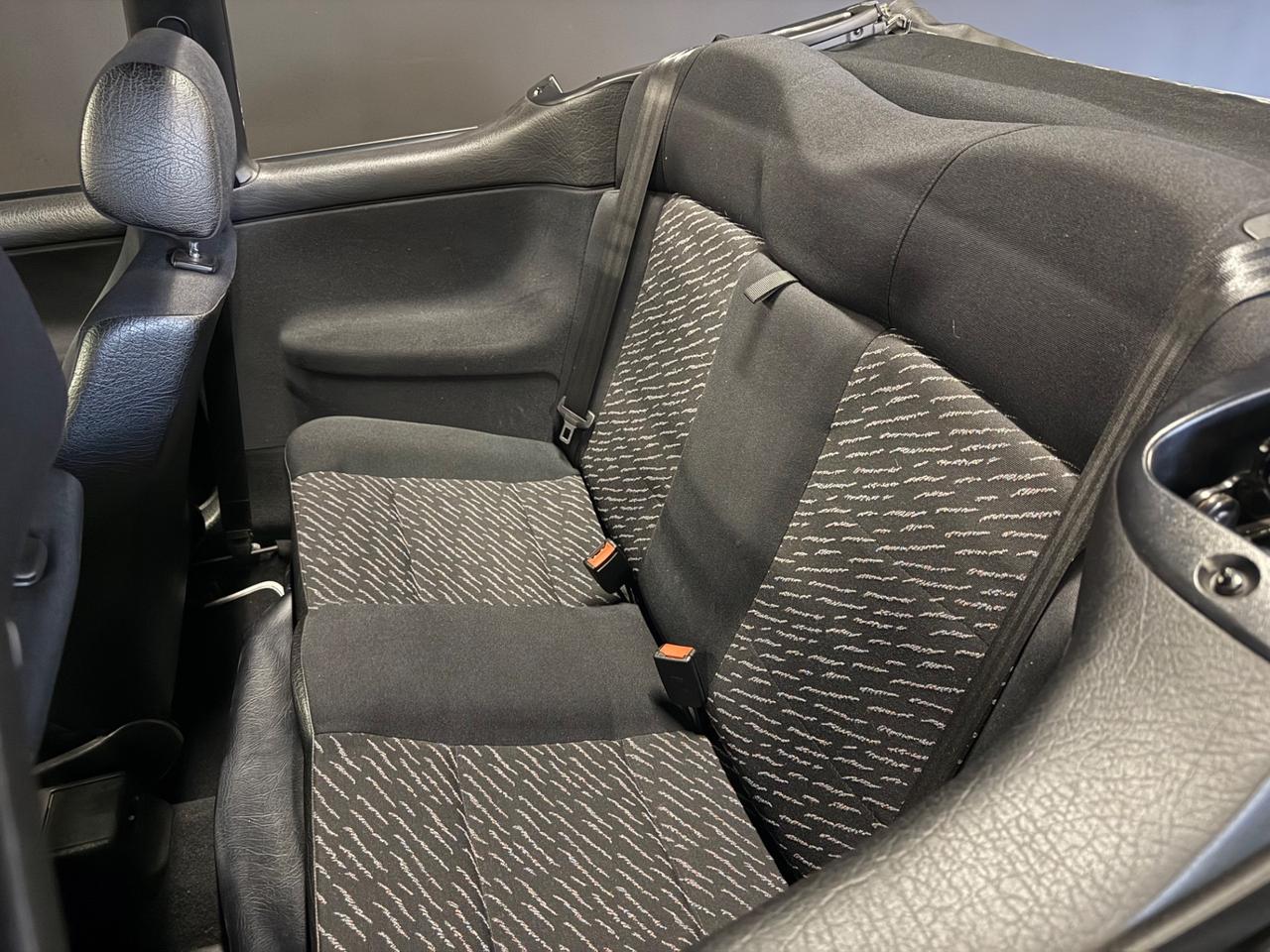 Volkswagen Golf Cabriolet 1.6 cat Highline