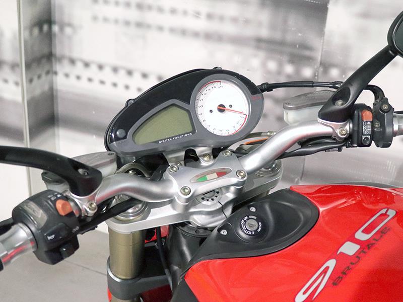 MV Agusta Brutale 910 S