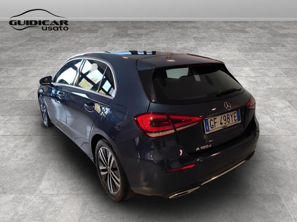 Mercedes-Benz Classe A - W177 2018 - A 180 d Sport auto
