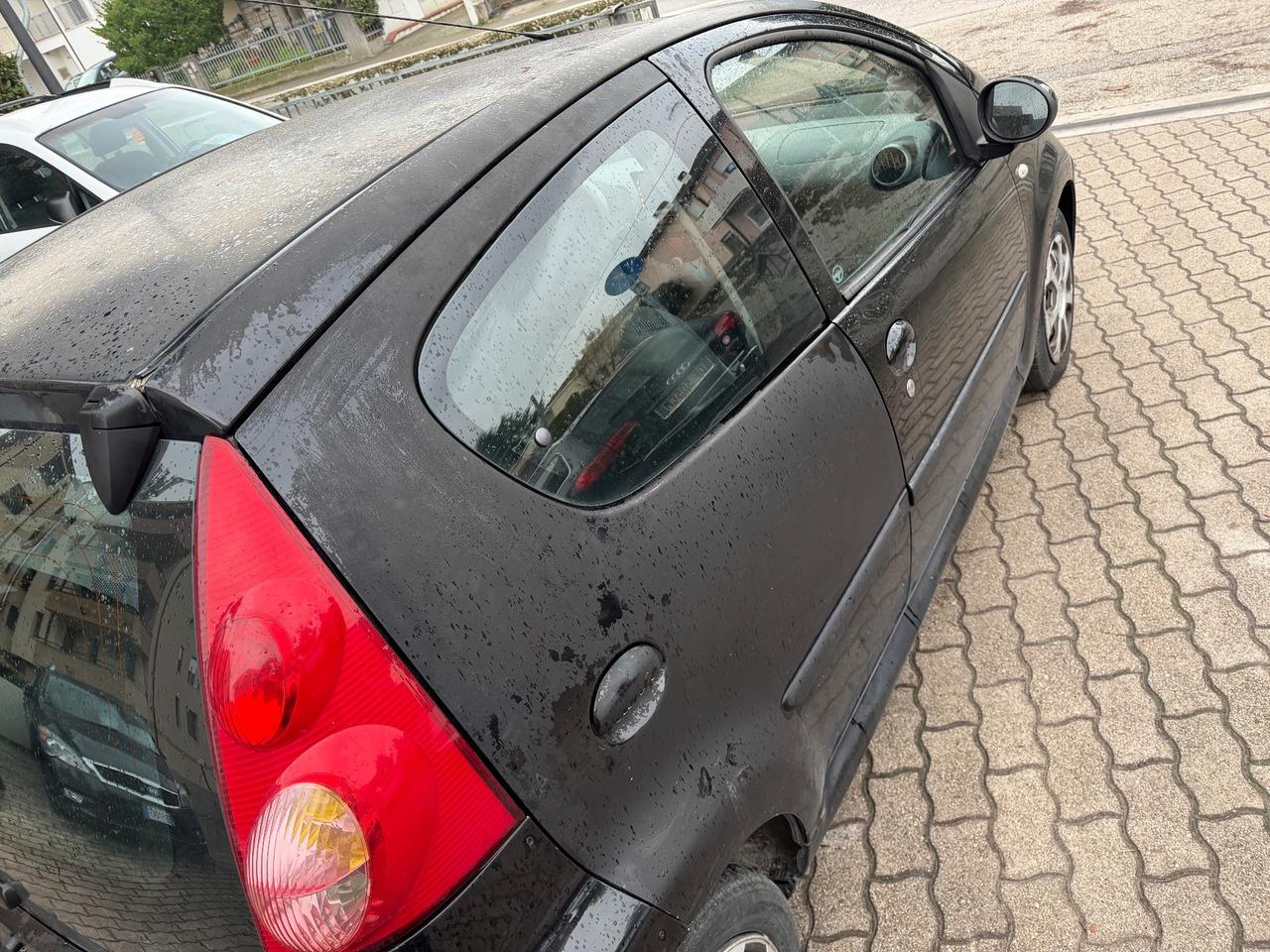 Peugeot 107 1.0 68CV 5p. Plaisir