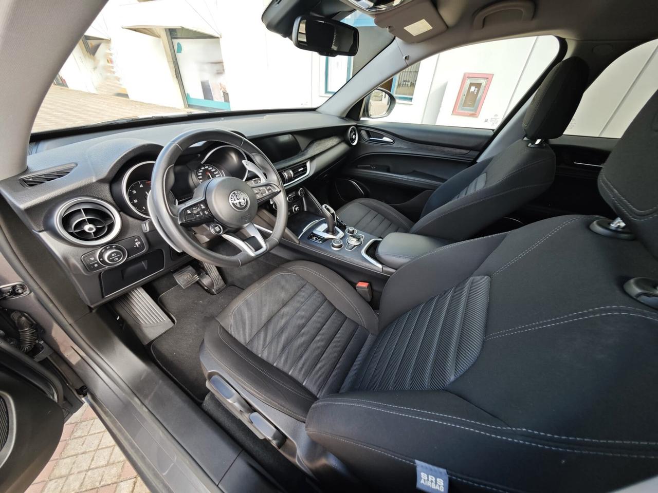 Alfa Romeo Stelvio 2.2 Turbodiesel 190 CV AT8 RWD Business