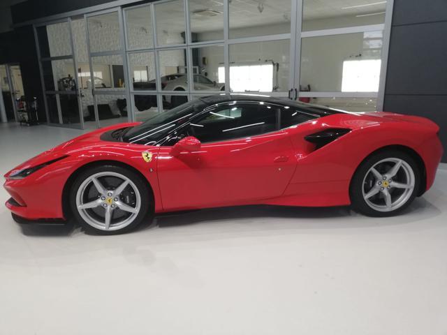 FERRARI F8 Tributo