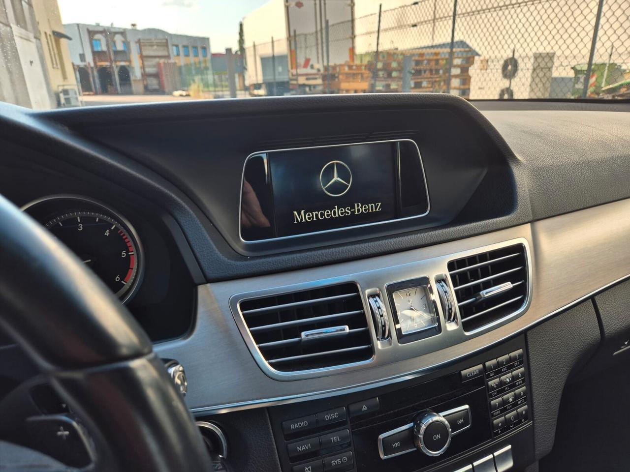 Mercedes-benz E 200 BlueTEC Executive