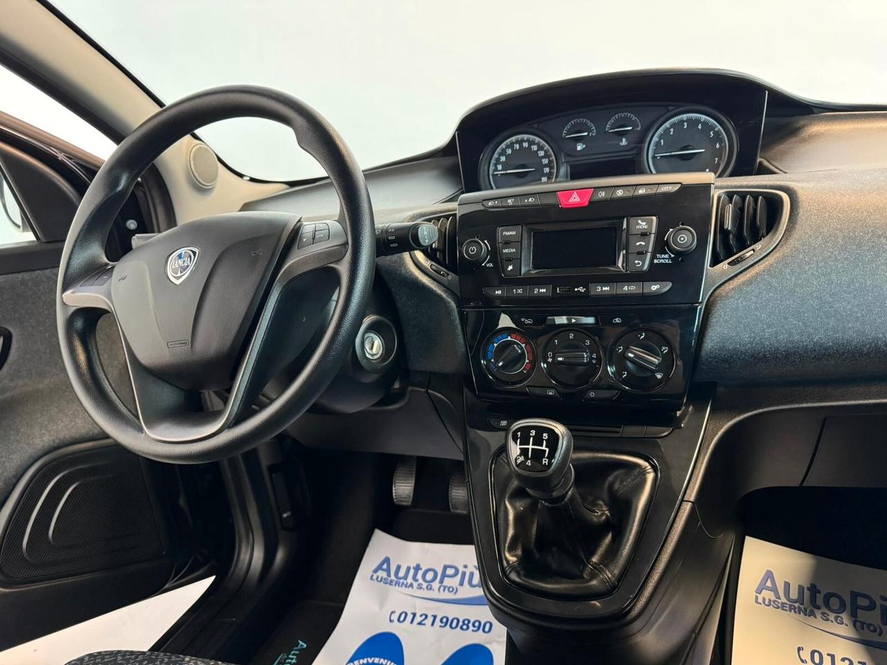 Lancia Ypsilon 1.2 69 CV 5 porte S&S Platinum 5 p.ti