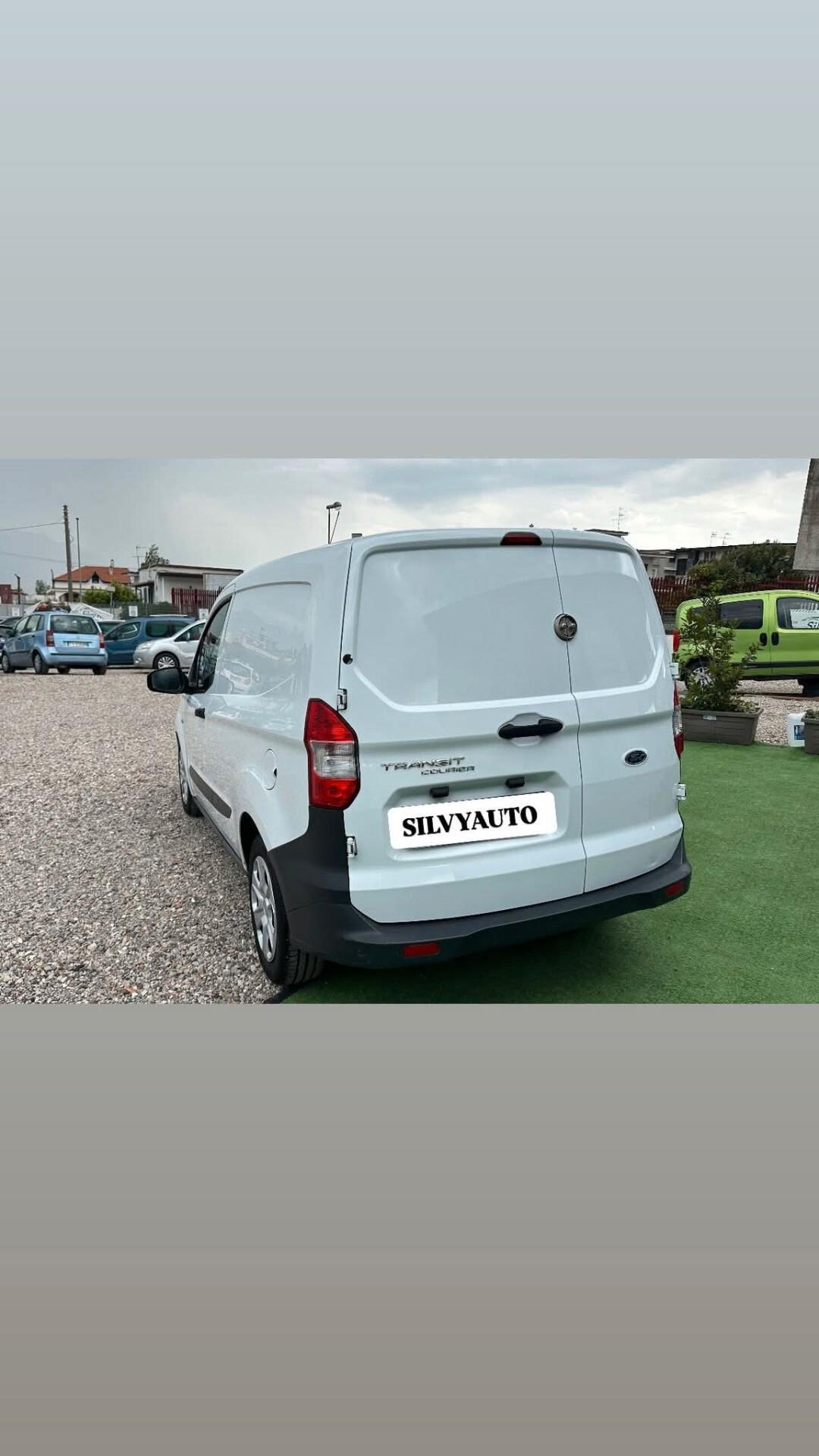 Ford Transit Courier 1.5 TDCi 75CV Van Entry