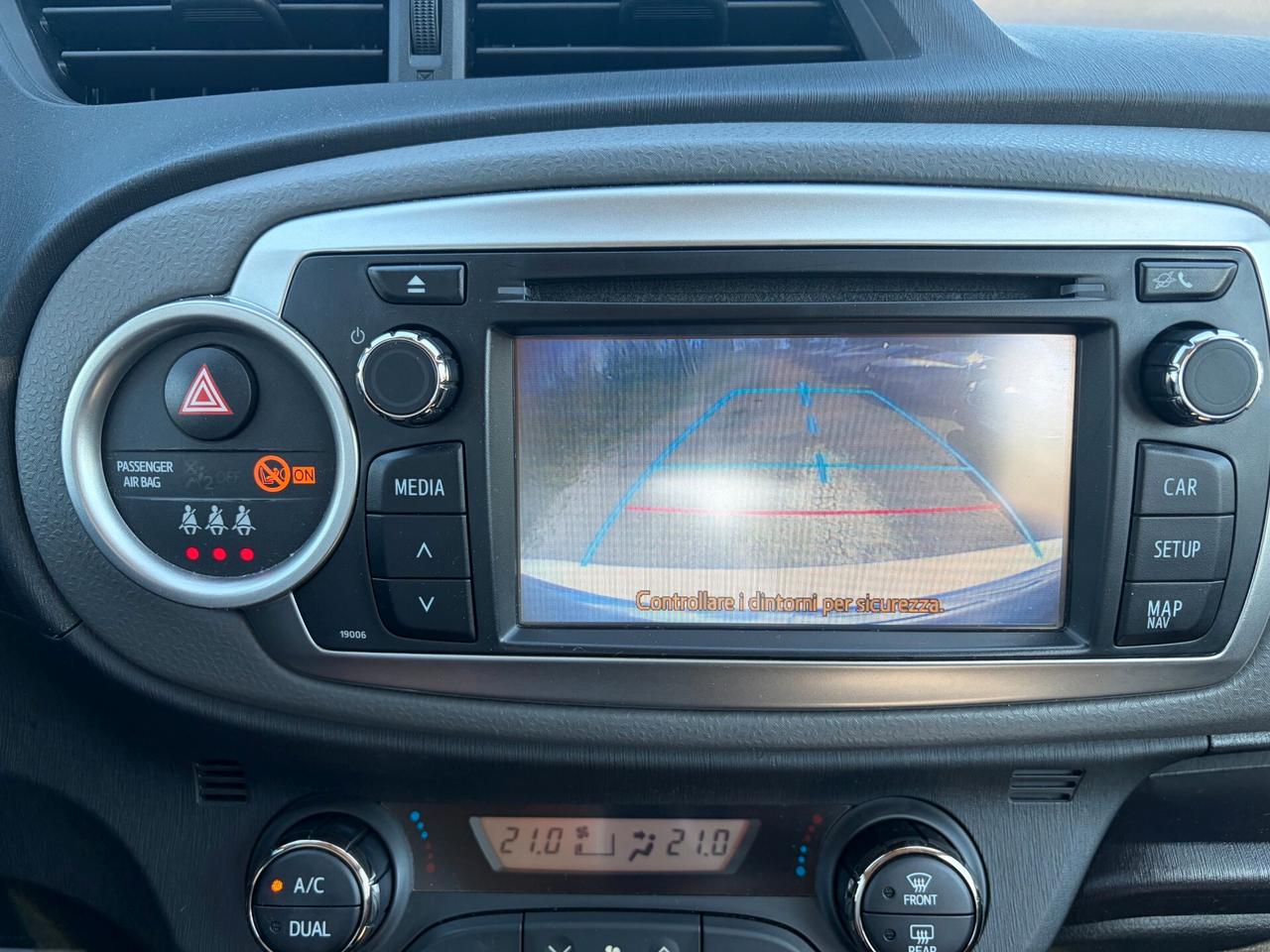 TOYOTA YARIS 1.0 TREND 68CV ANNO 2014 GARANZIA TOYOTA APPROVED