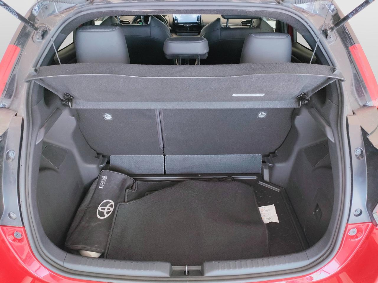TOYOTA Yaris IV 2020 - Yaris 1.5h Style