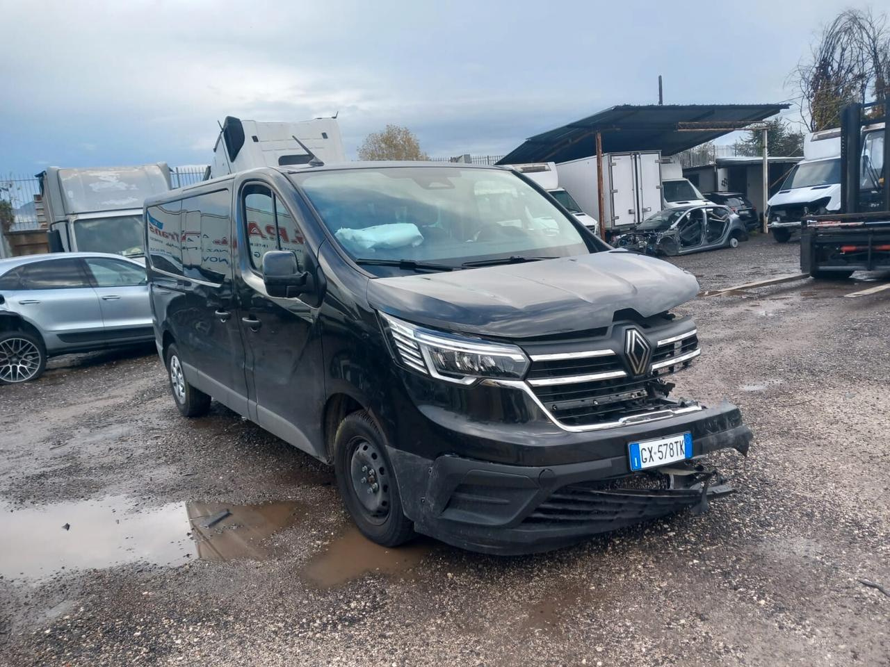 Renault Trafic BluedCi 150CV 9 POSTI SINISTRATO