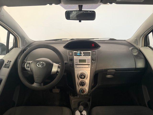 TOYOTA Yaris 1.3 5 porte M-MT Sol