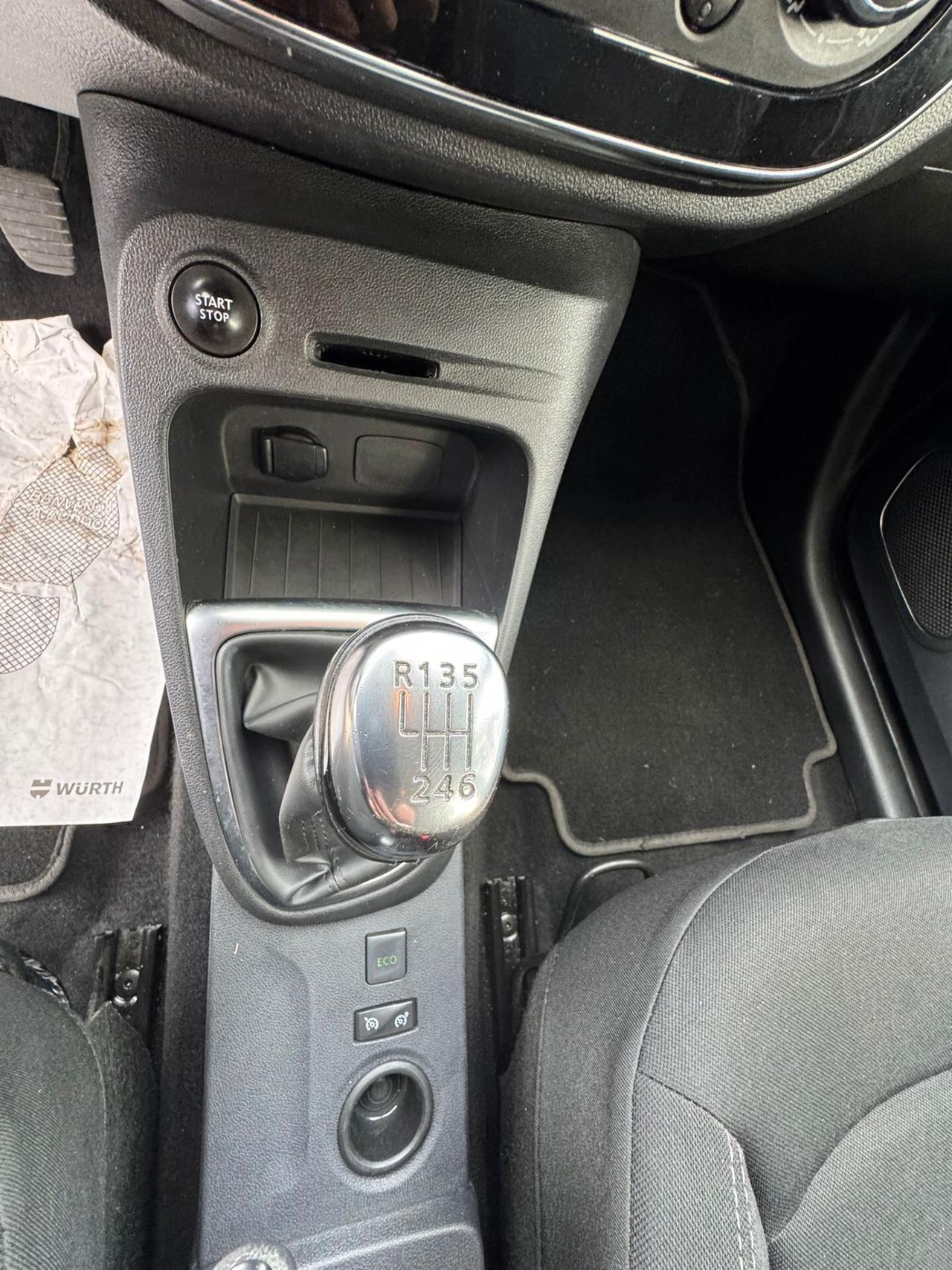 Renault Captur dCi 8V 110 CV Start&Stop GANCIO DI TRAINO !!