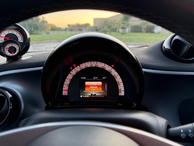 SMART ForFour 90 0.9 TURBO TWINAMIC SUPERPASSION+RETROCAMERA